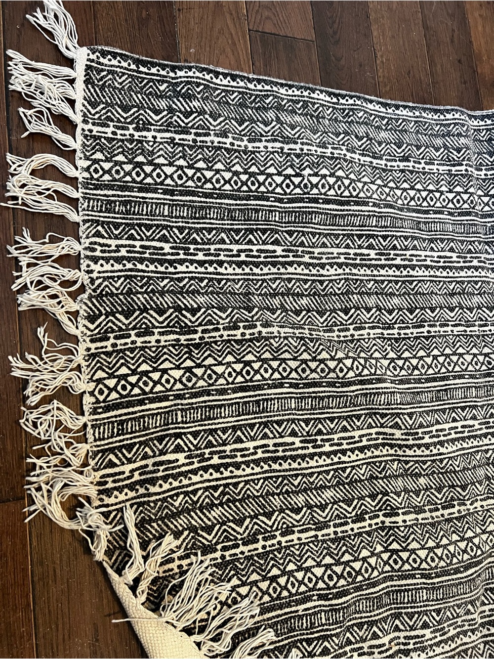 Black & Cream Geometric Fringe Rug